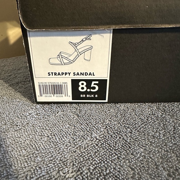 NIB BR 3 inch Strappy sandals - Picture 4 of 12